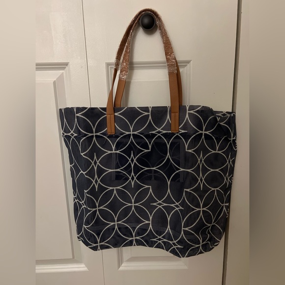 Barnes & Noble Bags Tote Bag Lite Weight Brand New Poshmark